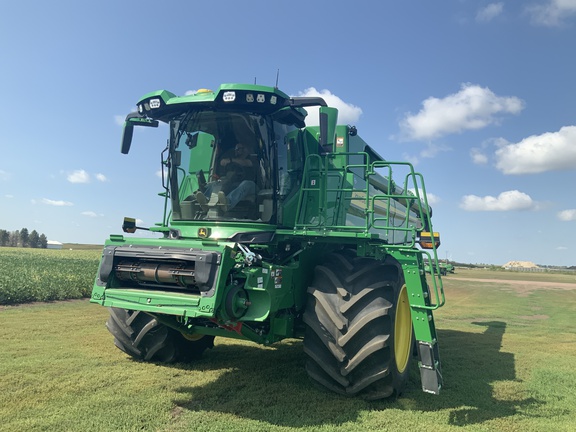 2025 John Deere S7 800 Combine