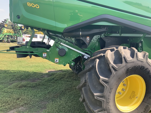 2025 John Deere S7 800 Combine