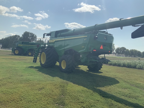 2025 John Deere S7 800 Combine