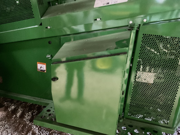 2023 John Deere S760 Combine