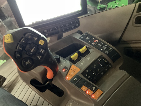 2023 John Deere S760 Combine