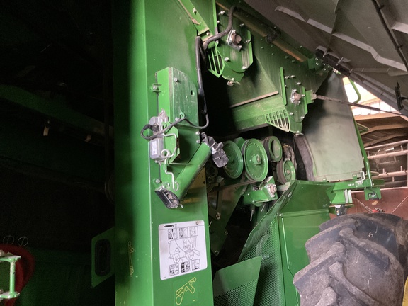 2023 John Deere S760 Combine