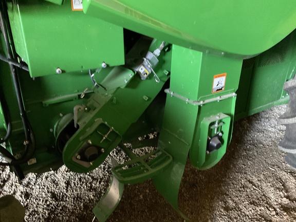 2023 John Deere S760 Combine