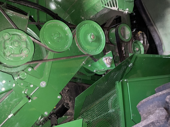 2023 John Deere S760 Combine
