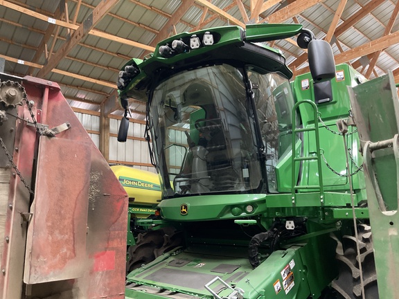 2023 John Deere S760 Combine