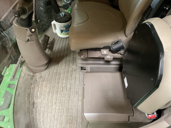 2023 John Deere S760 Combine