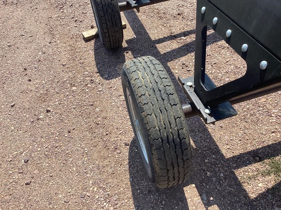 2019 Misc 32 FT Arrow Header Transport