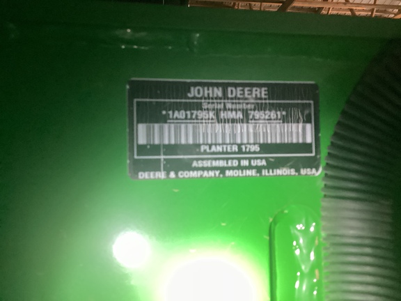 2022 John Deere 1795 Planter