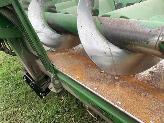 2014 John Deere 608C Header Corn Head
