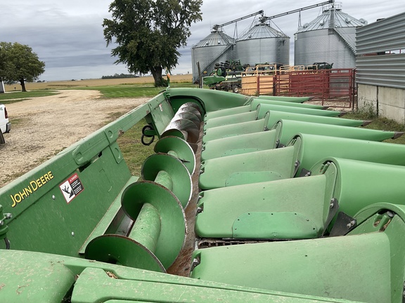 2014 John Deere 608C Header Corn Head