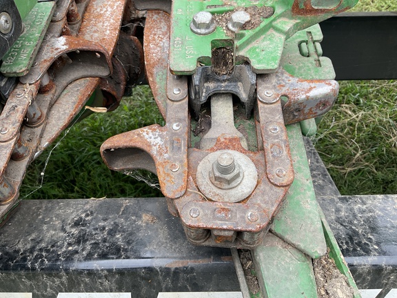 2014 John Deere 608C Header Corn Head