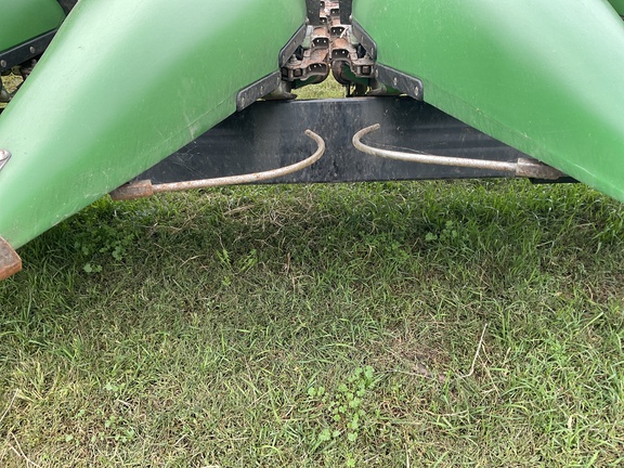2014 John Deere 608C Header Corn Head