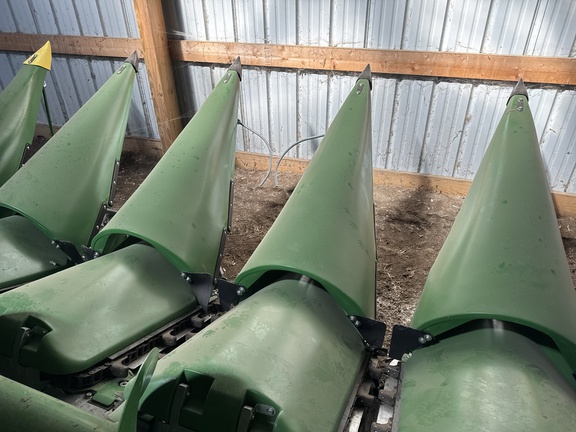 2025 John Deere CR 8 Header Corn Head