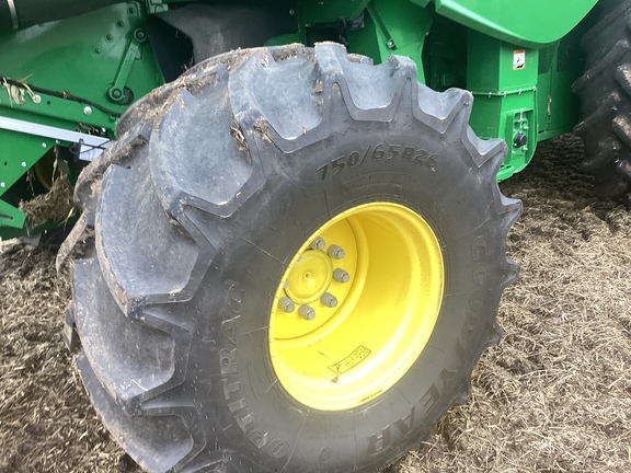 2022 John Deere S780 Combine