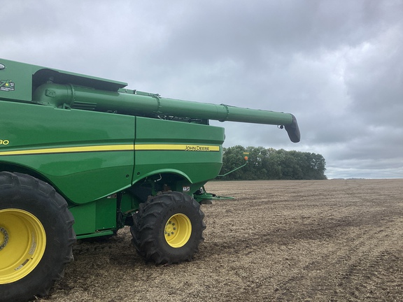 2022 John Deere S780 Combine