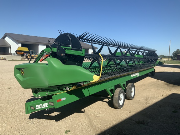 2025 John Deere RDF 40 Header Combine