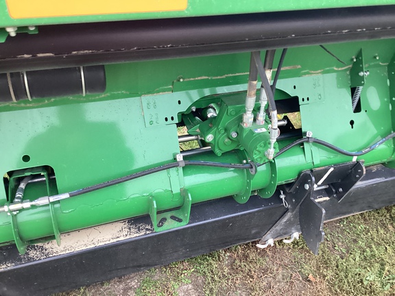 2022 John Deere RD45F Header Combine