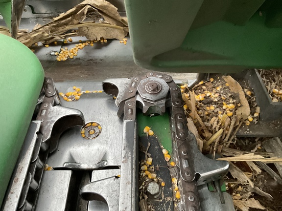2020 John Deere 708C Header Corn Head