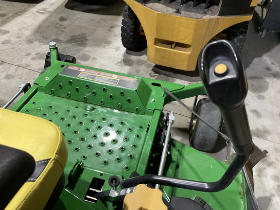 2022 John Deere Z997R Mower/Zero Turn