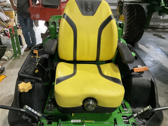 2022 John Deere Z997R Mower/Zero Turn