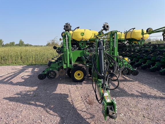 2023 John Deere DB60 Planter