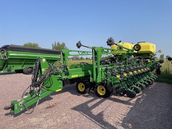 2023 John Deere DB60 Planter