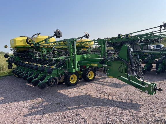 2023 John Deere DB60 Planter