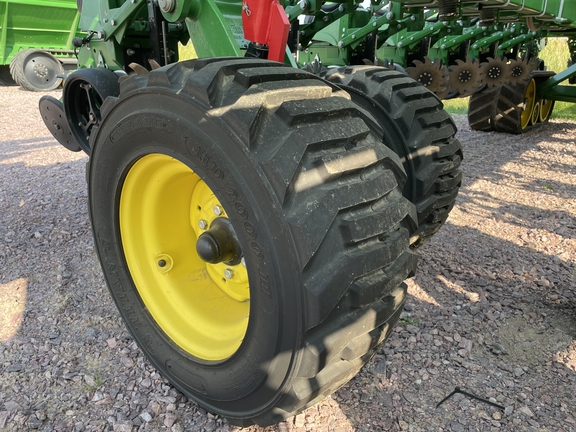 2023 John Deere DB60 Planter