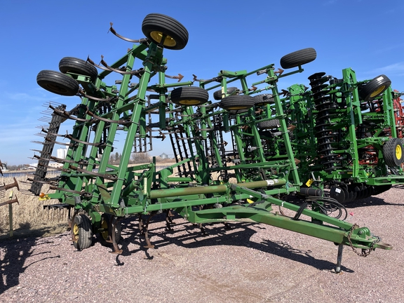 2008 John Deere 2210 Field Cultivator