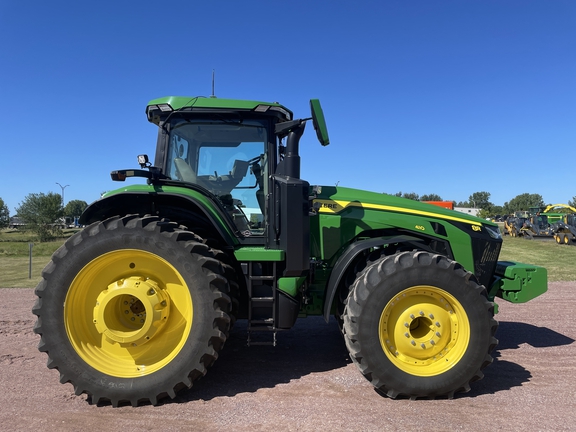 2023 John Deere 8R 410 Tractor