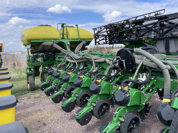 2020 John Deere 1775NT Planter