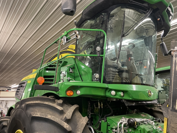 2023 John Deere 9900 Forage Harvester