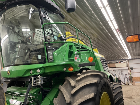 2023 John Deere 9900 Forage Harvester