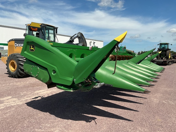 2022 John Deere C12R Header Corn Head
