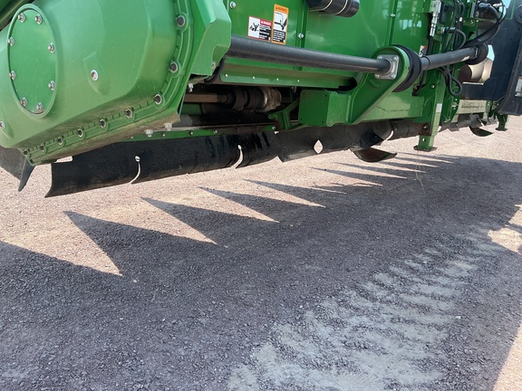 2022 John Deere C12R Header Corn Head