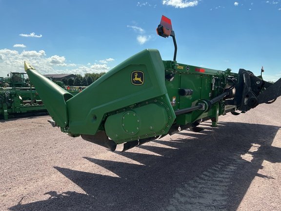 2022 John Deere C12R Header Corn Head