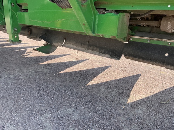 2022 John Deere C12R Header Corn Head
