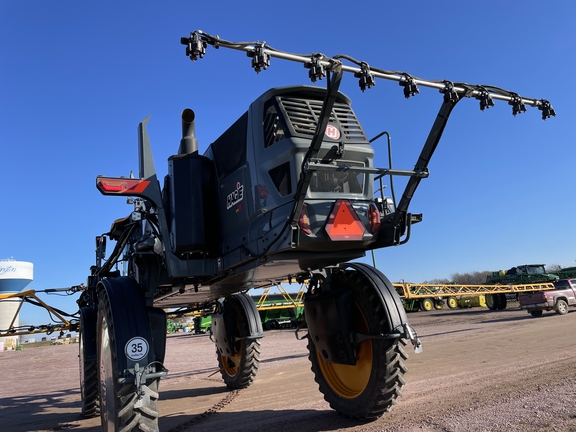 2022 Hagie STS16 Sprayer/High Clearance