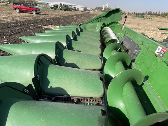 2023 John Deere C8R STALKMASTER Header Corn Head