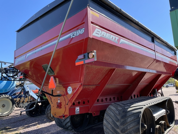 2020 Brent 1396 Grain Cart