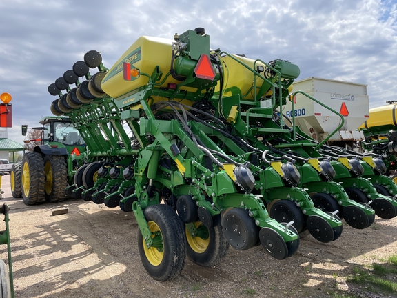 2018 John Deere 1795 Planter