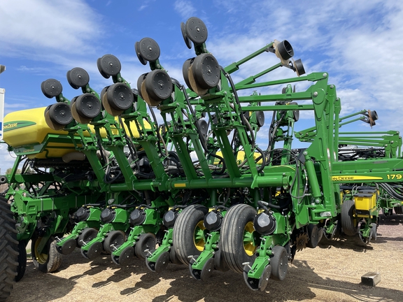 2018 John Deere 1795 Planter