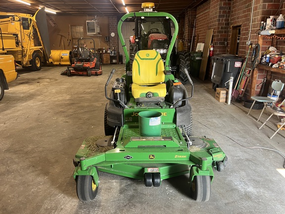 2023 John Deere Z997R Mower/Zero Turn