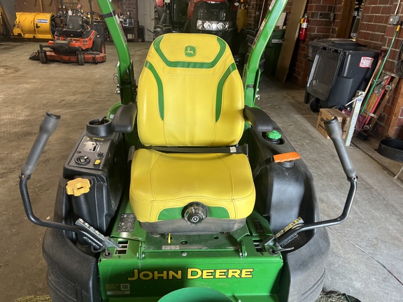 2023 John Deere Z997R Mower/Zero Turn