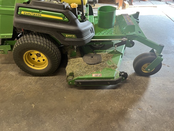 2023 John Deere Z997R Mower/Zero Turn