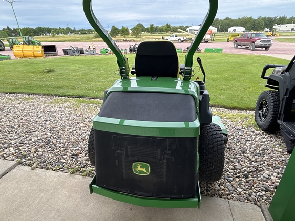 2023 John Deere Z997R Mower/Zero Turn