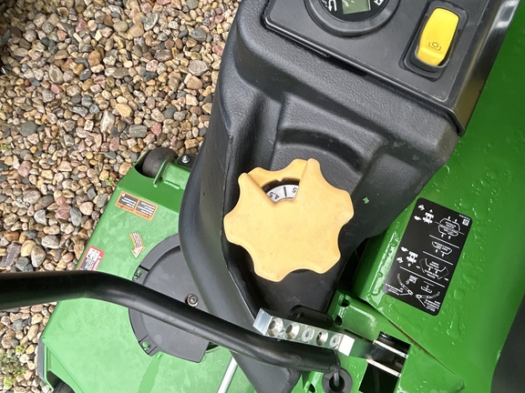 2023 John Deere Z997R Mower/Zero Turn