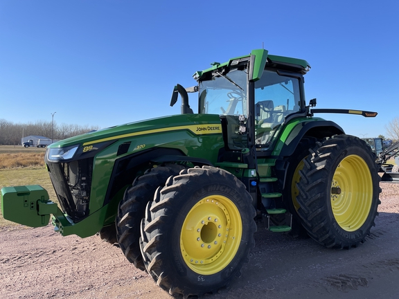 2023 John Deere 8R 370 Tractor