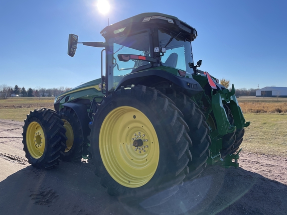 2023 John Deere 8R 370 Tractor