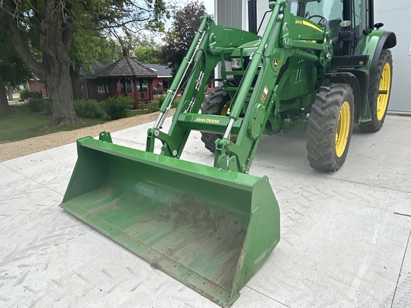 2023 John Deere 640R Loader